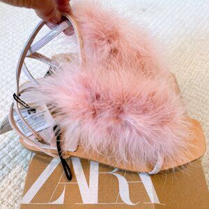 new with box Zara Feather Flat Sandals woman’s 6.5